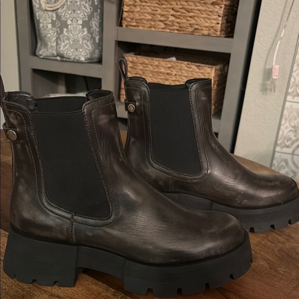 Stylish Brown Leather Ankle Boots